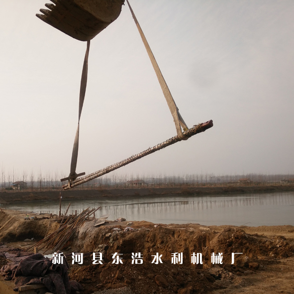 閘門啟閉機吊�?018.jpg 閘門啟閉機吊�?018.jpg